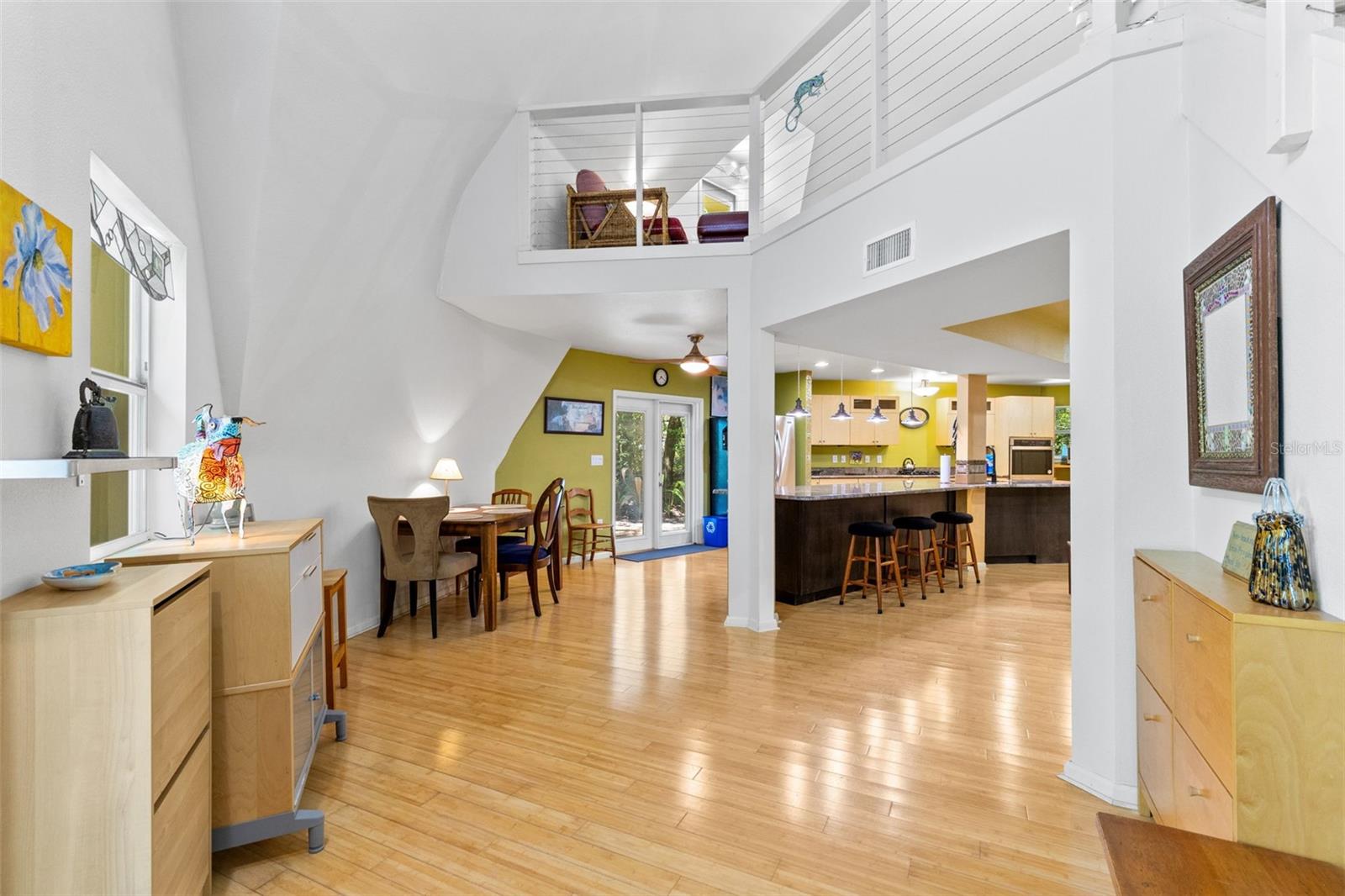 5789 N APOPKA VINELAND RD, ORLANDO, FL, 32818