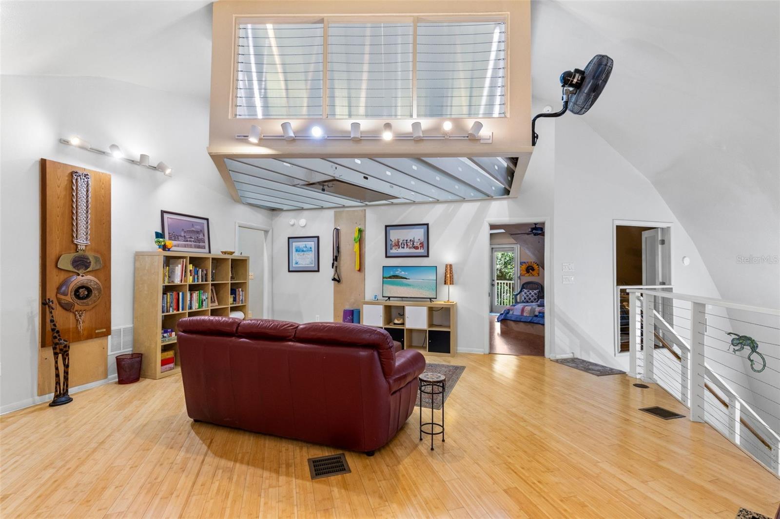 5789 N APOPKA VINELAND RD, ORLANDO, FL, 32818