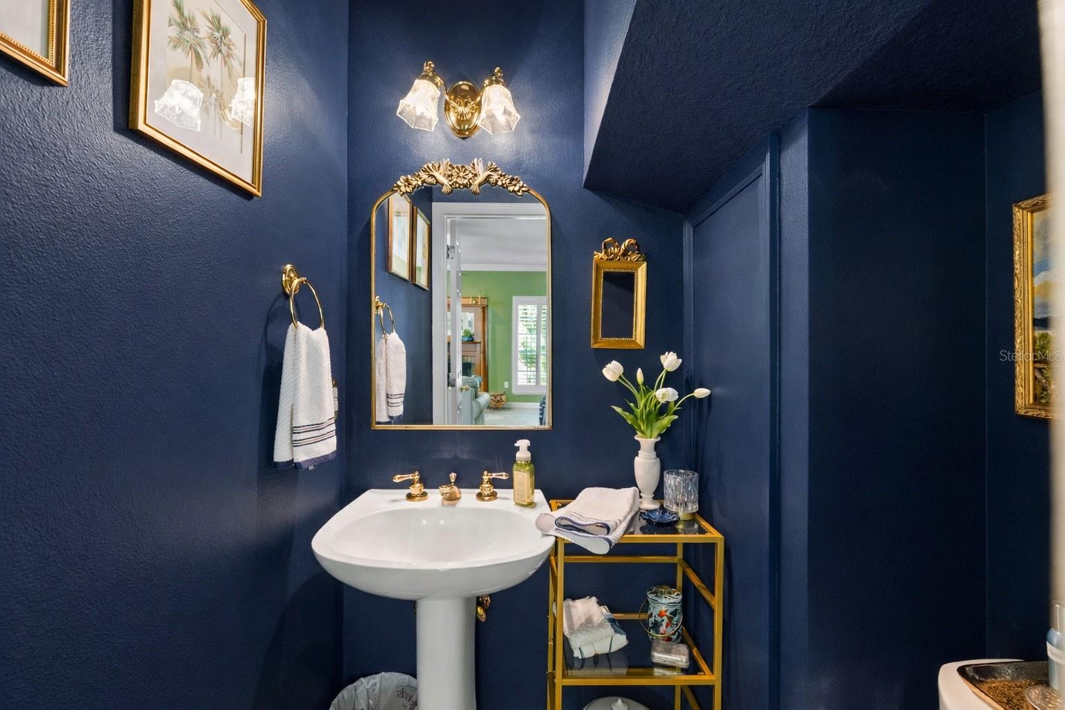 5787 N APOPKA VINELAND RD, ORLANDO, FL, 32818