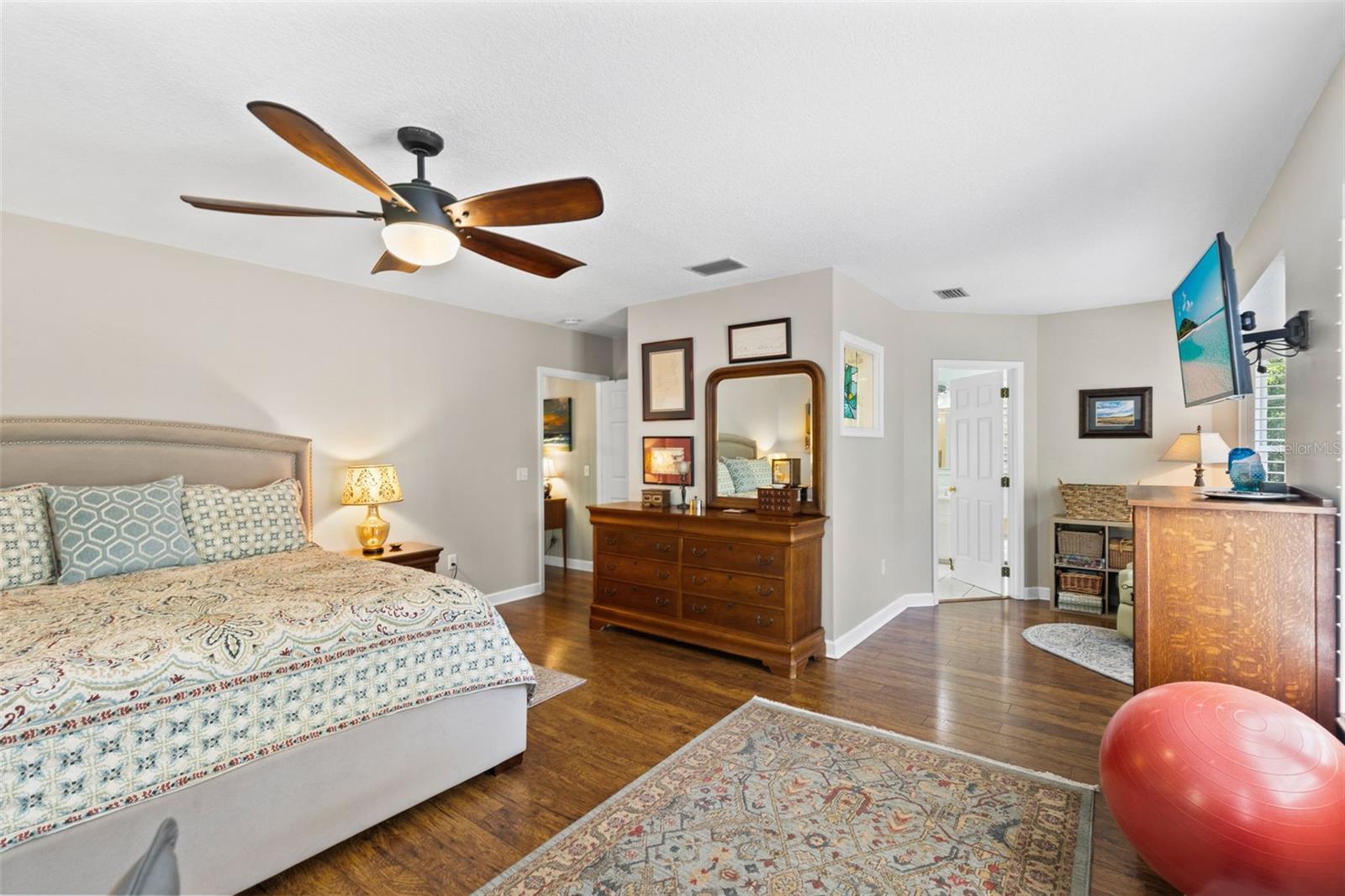 5787 N APOPKA VINELAND RD, ORLANDO, FL, 32818