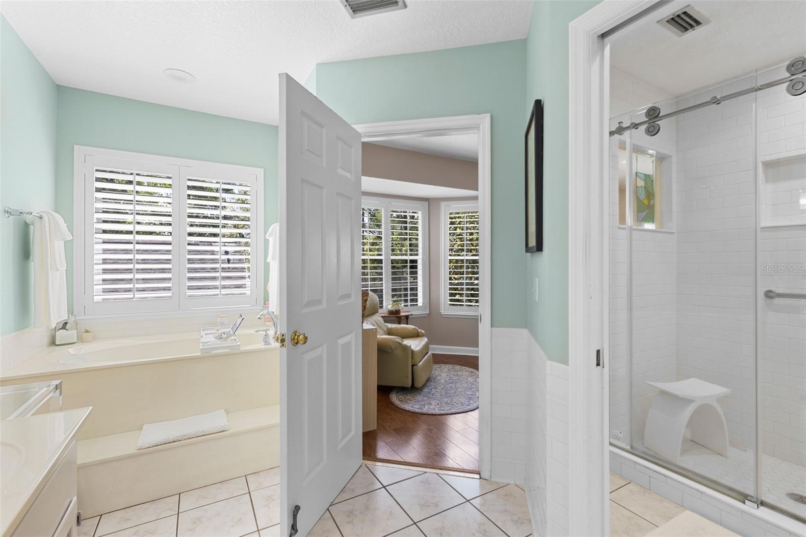 5787 N APOPKA VINELAND RD, ORLANDO, FL, 32818