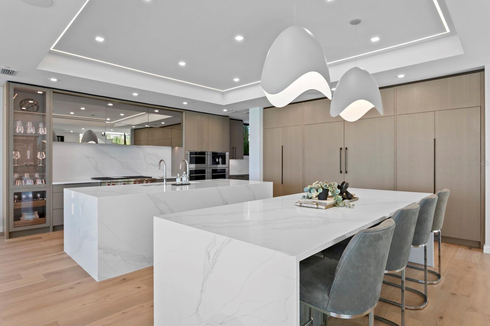 TB8450289 Property Photo