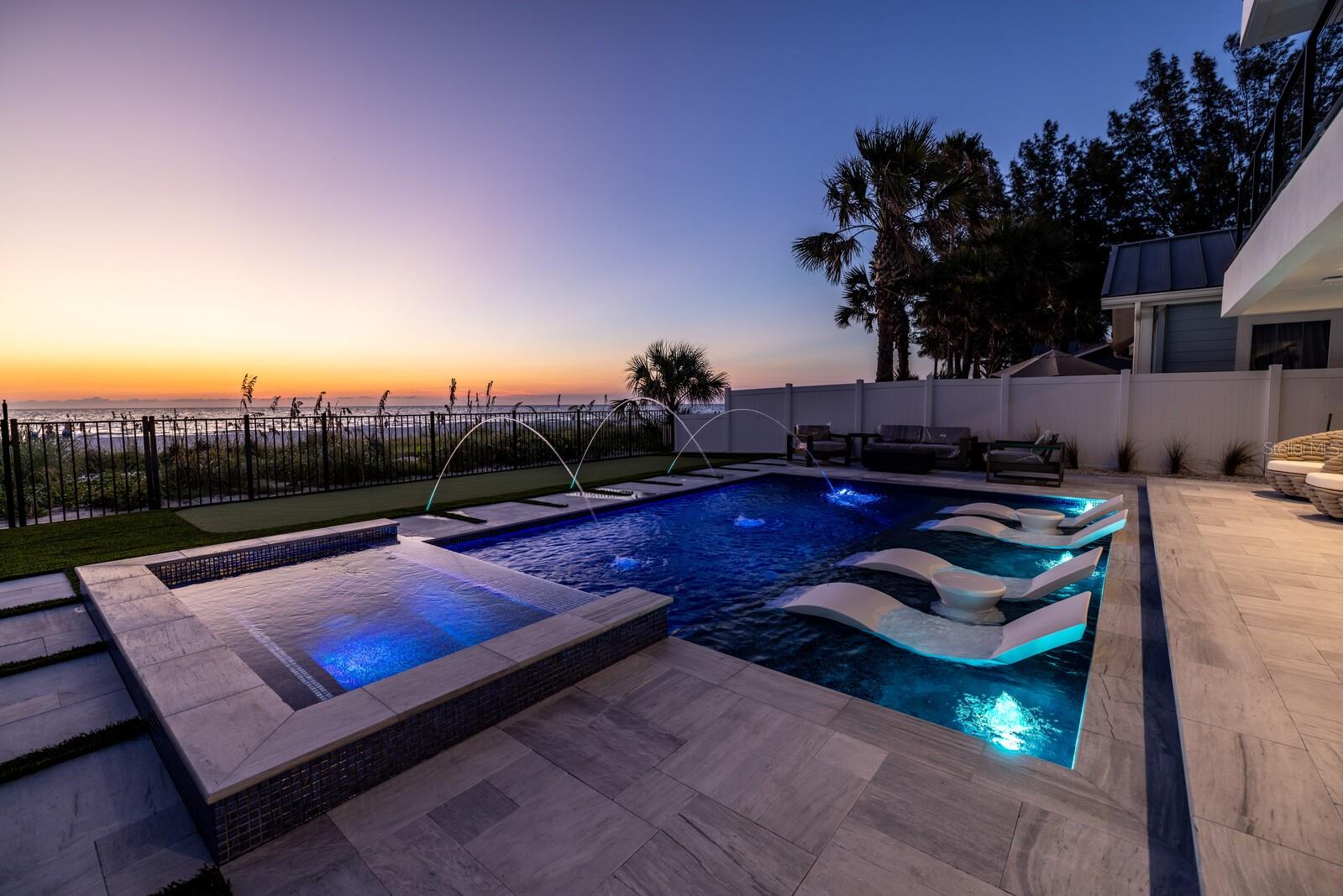 TB8450289 Property Photo