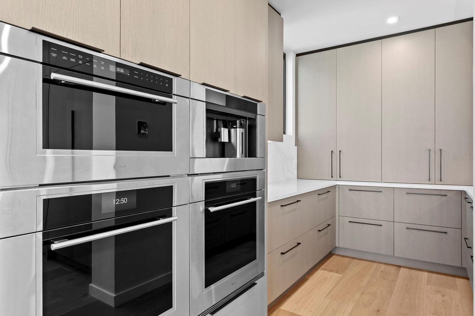 TB8450289 Property Photo