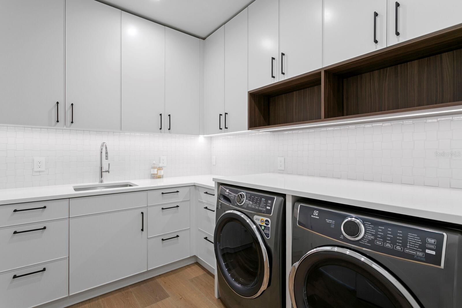 TB8450289 Property Photo