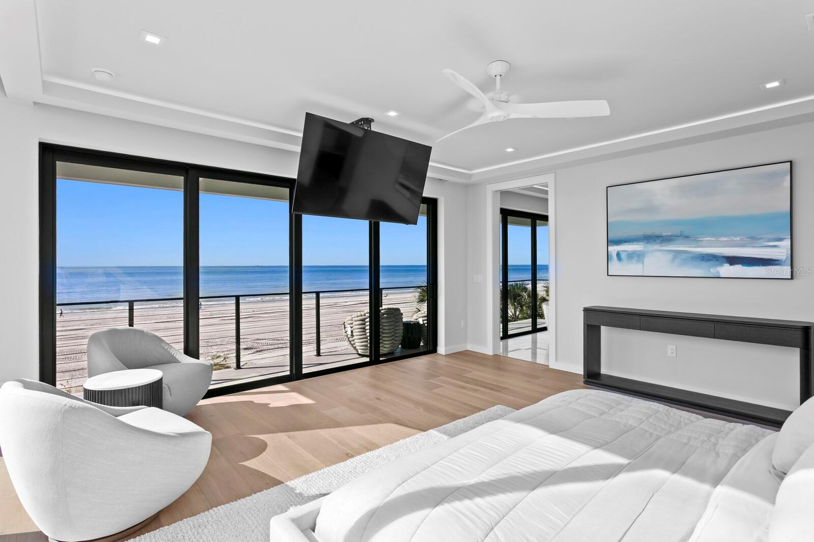 TB8450289 Property Photo