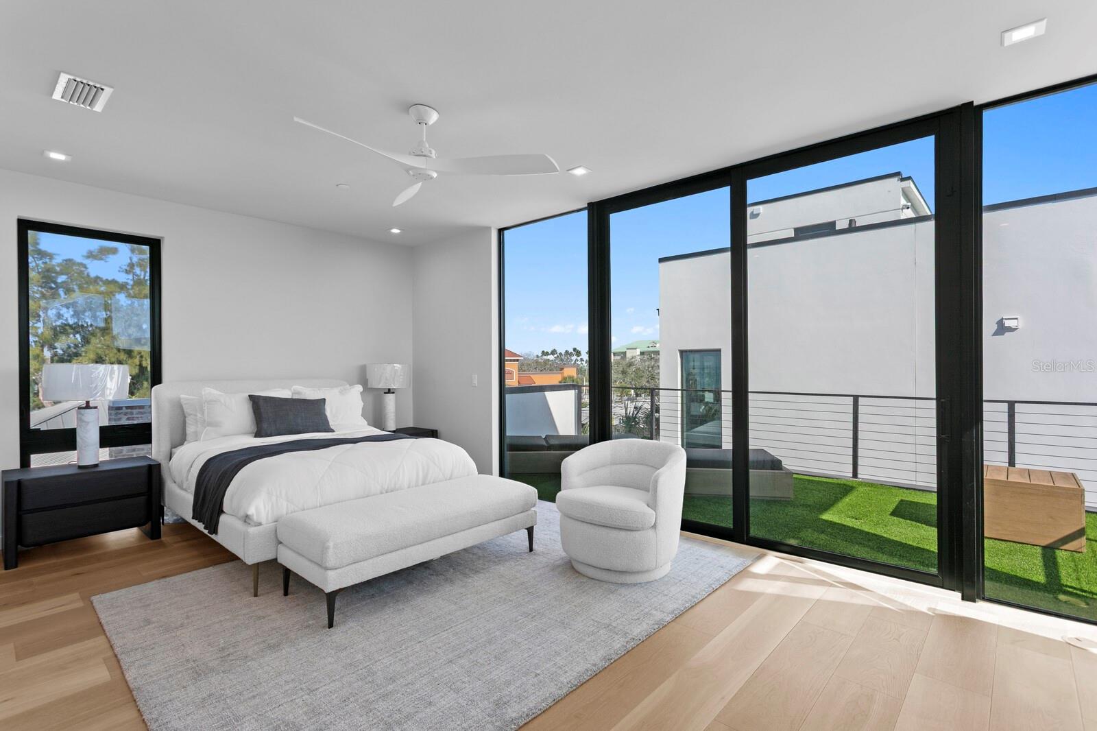 TB8450289 Property Photo