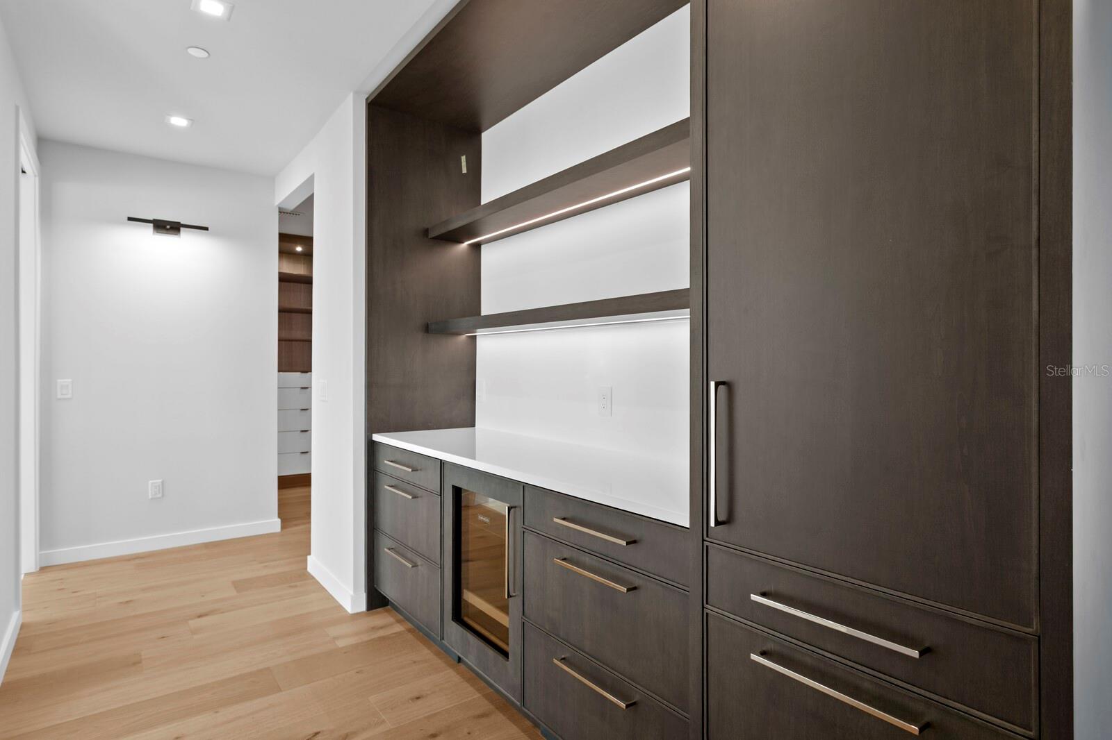 TB8450289 Property Photo