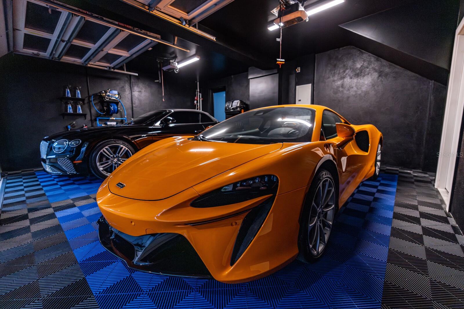 TB8450289 Property Photo