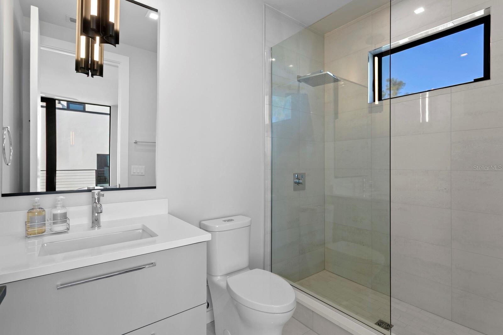 TB8450289 Property Photo