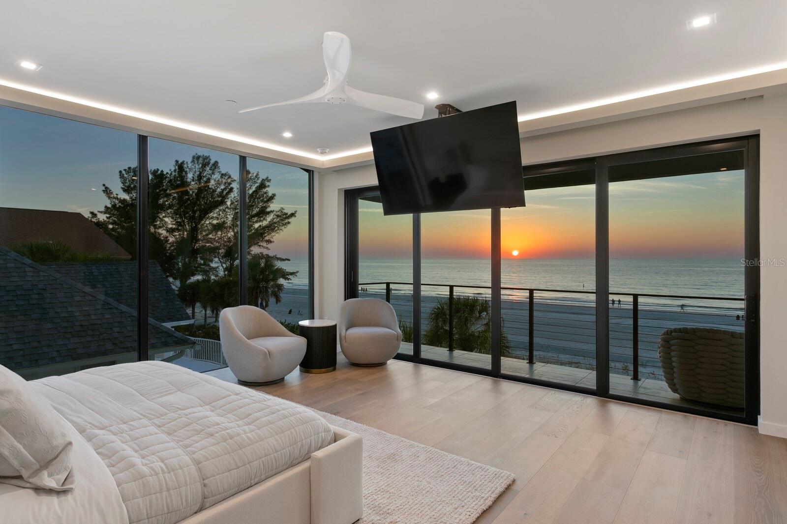 TB8450289 Property Photo