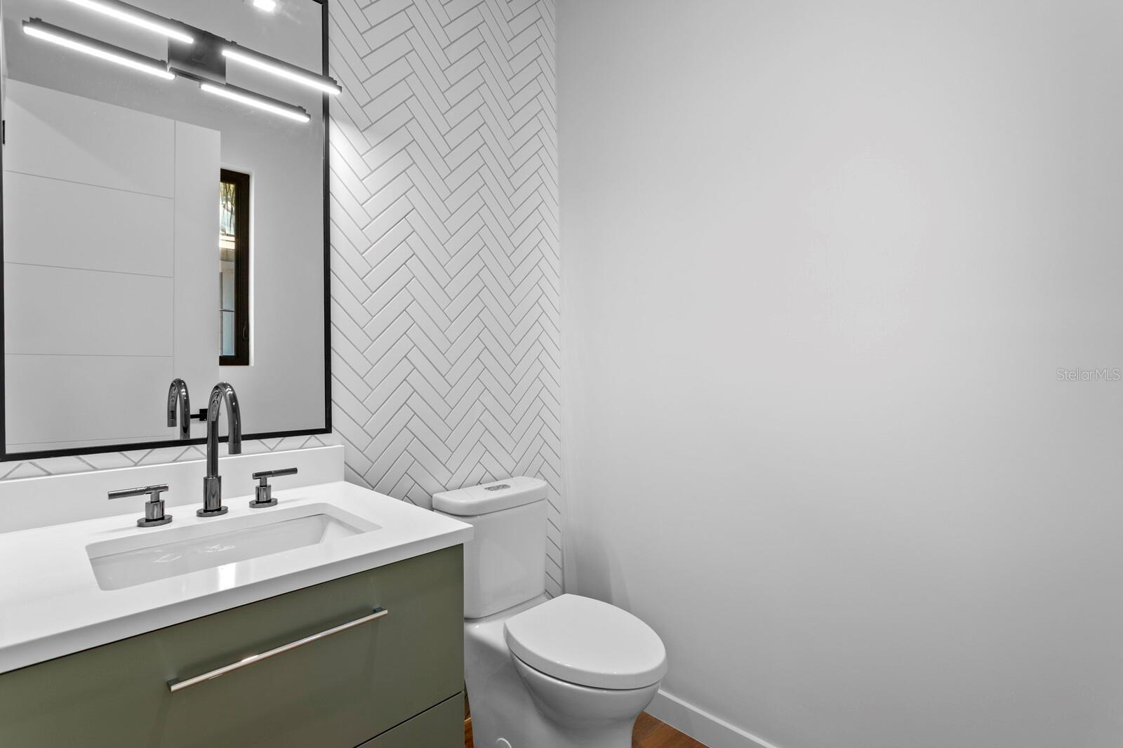 TB8450289 Property Photo