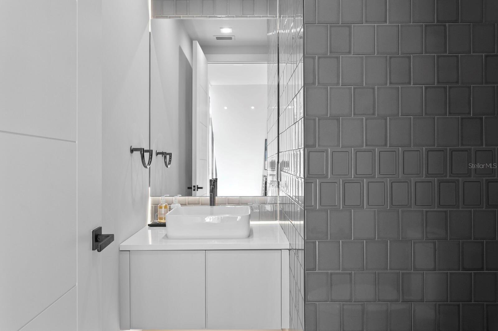 TB8450289 Property Photo