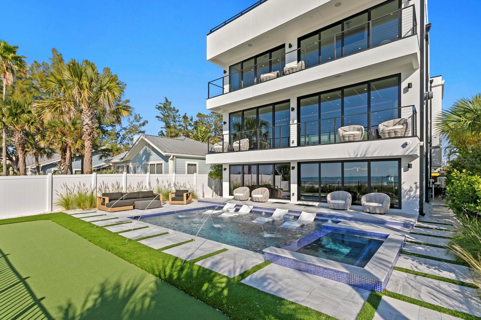 TB8450289 Property Photo