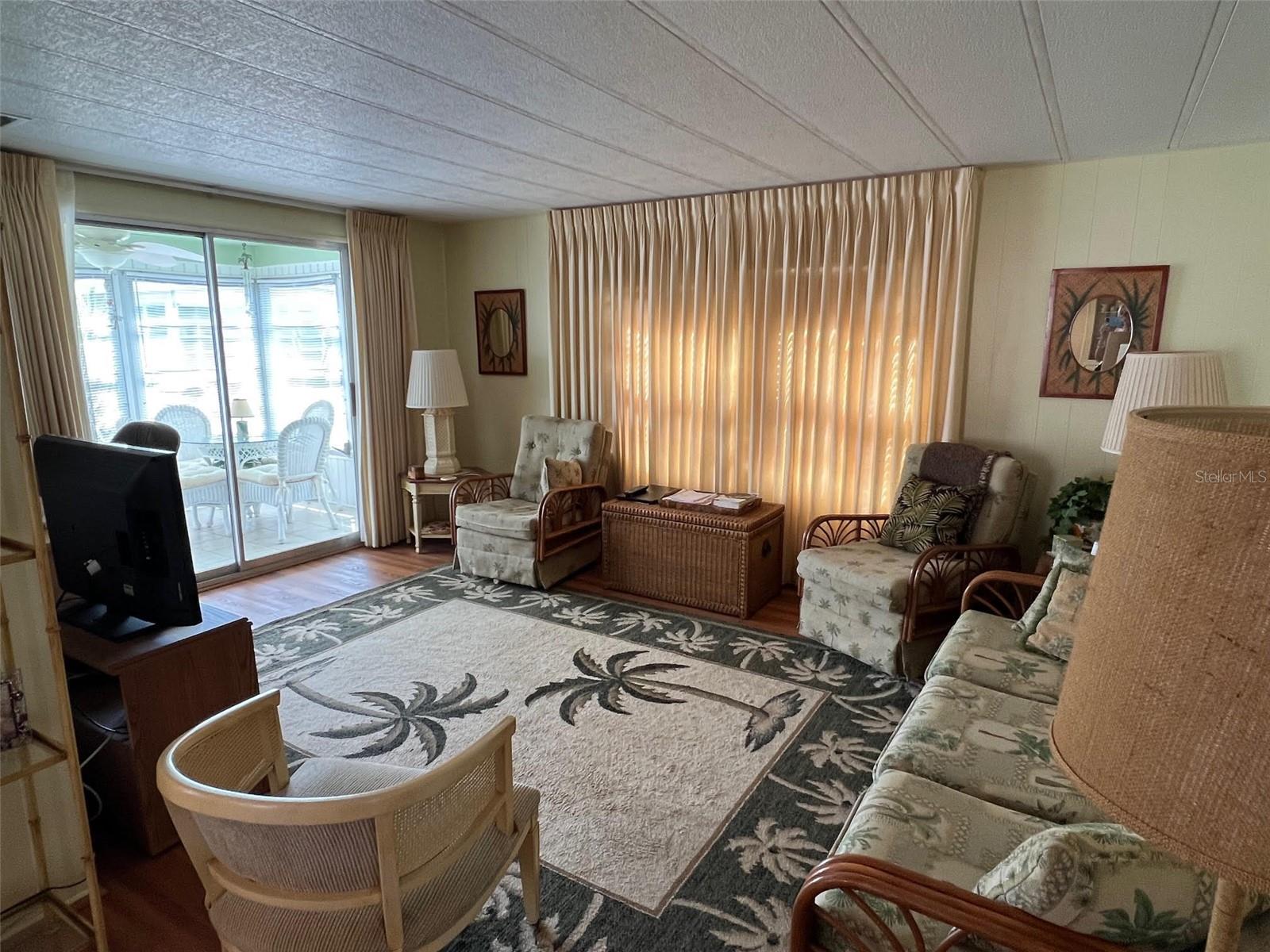 TB8450291 Property Photo