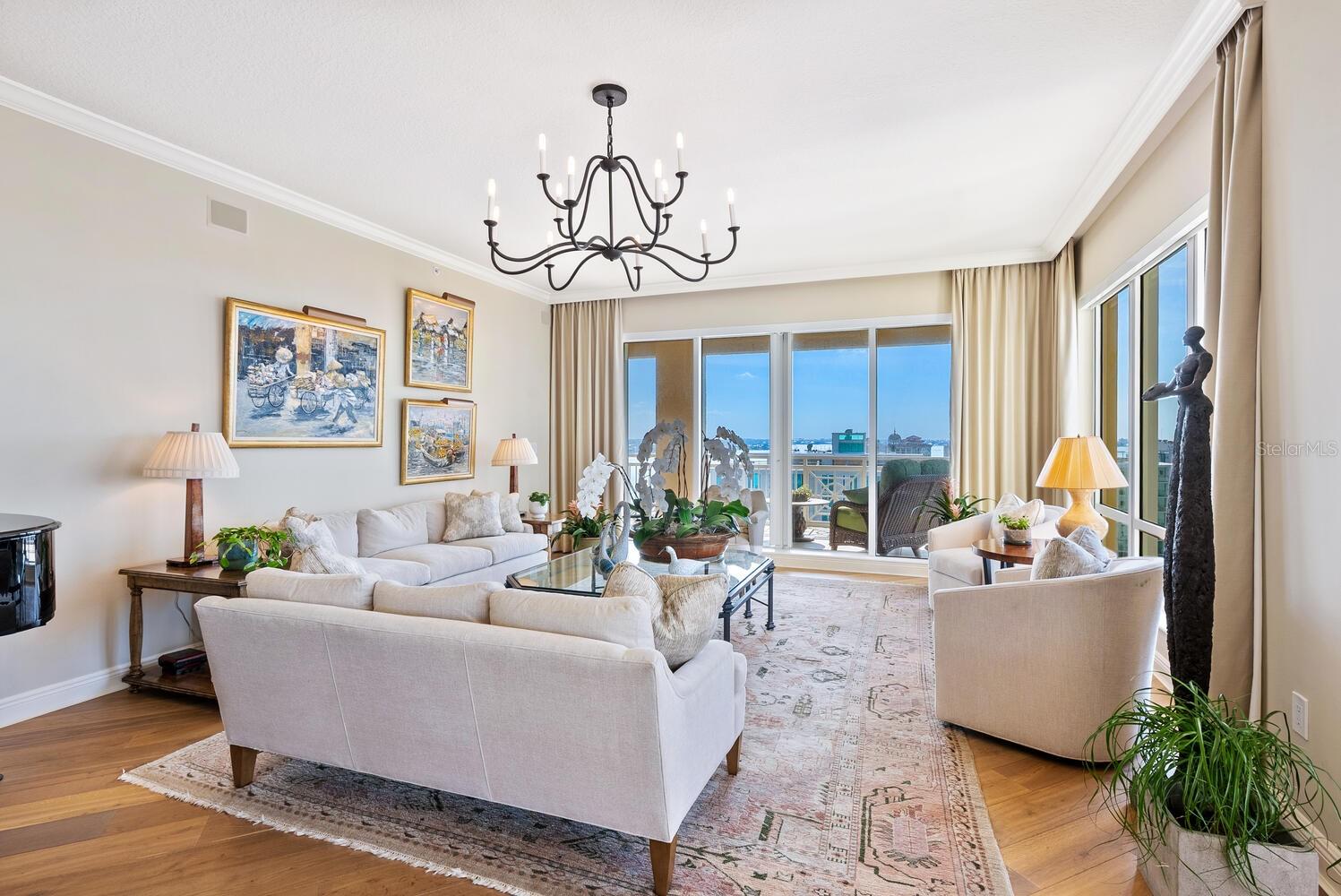 A4672912 Property Photo