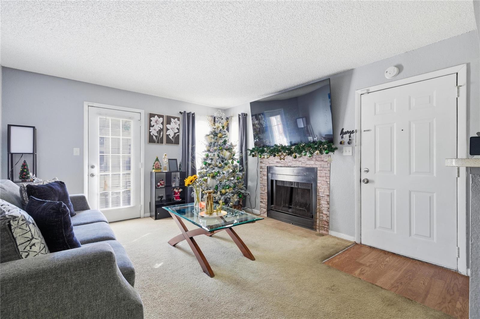 O6362454 Property Photo