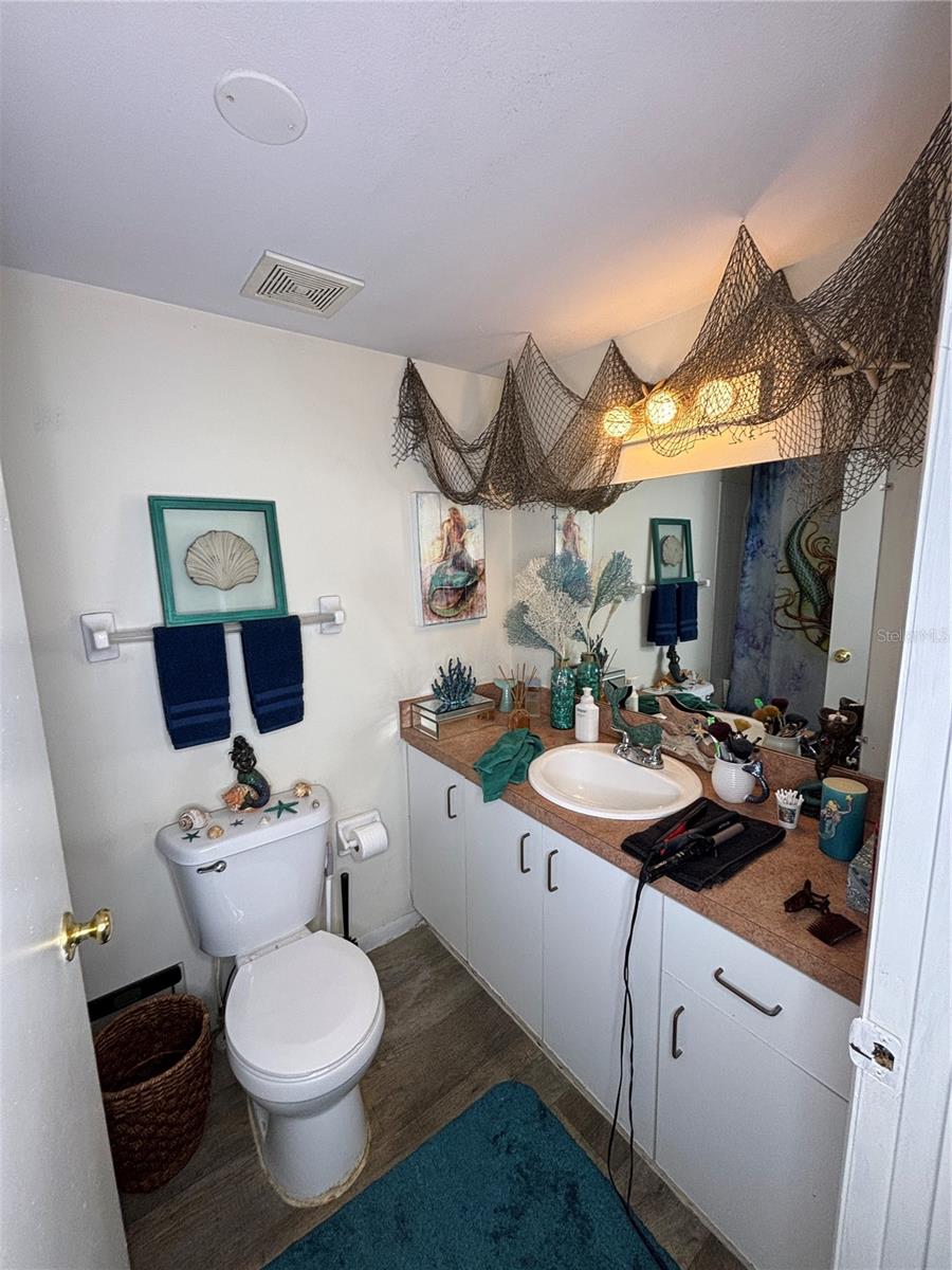 O6362456 Property Photo