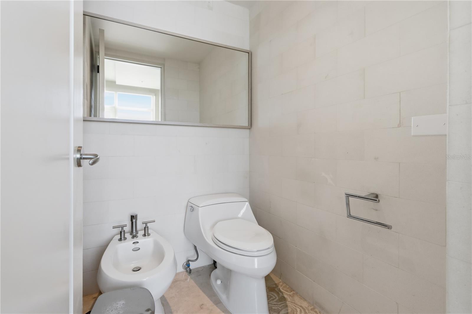 PR9117525 Property Photo