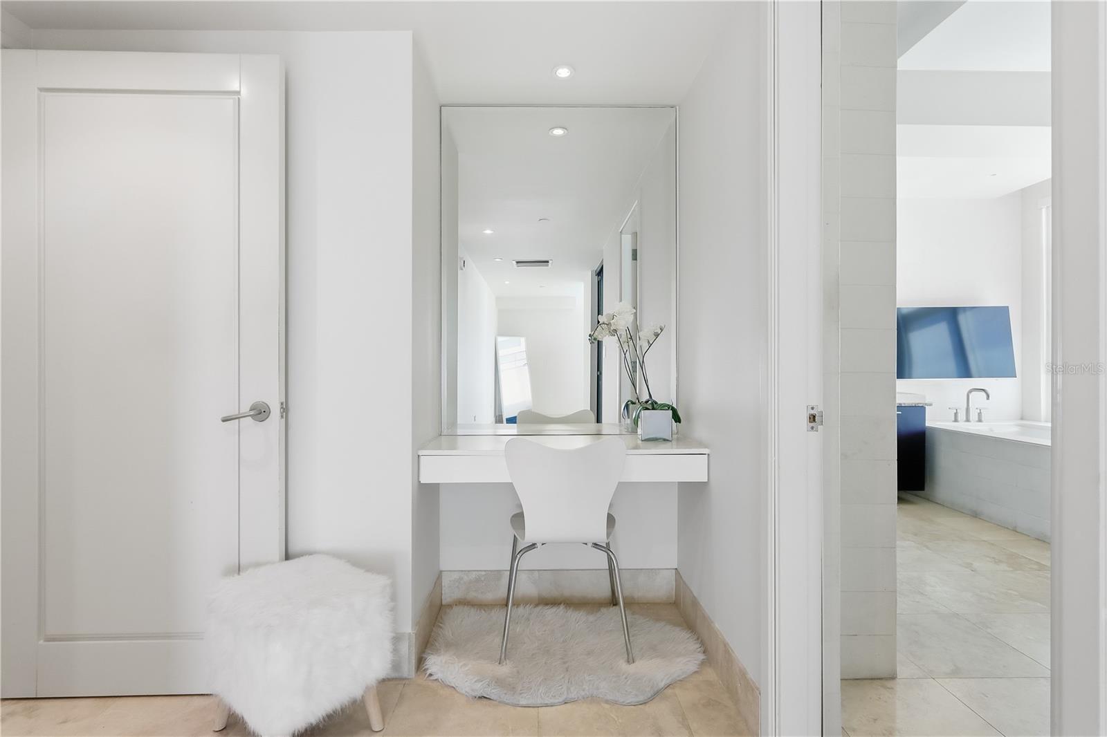 PR9117525 Property Photo