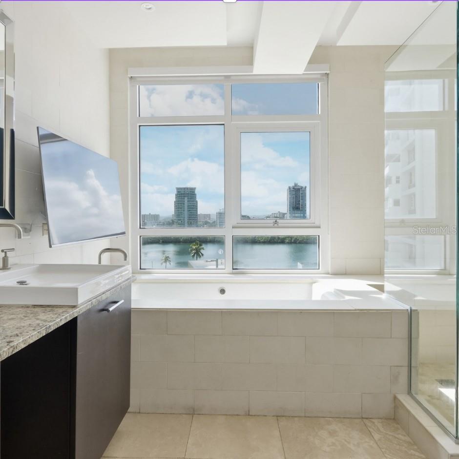 PR9117525 Property Photo