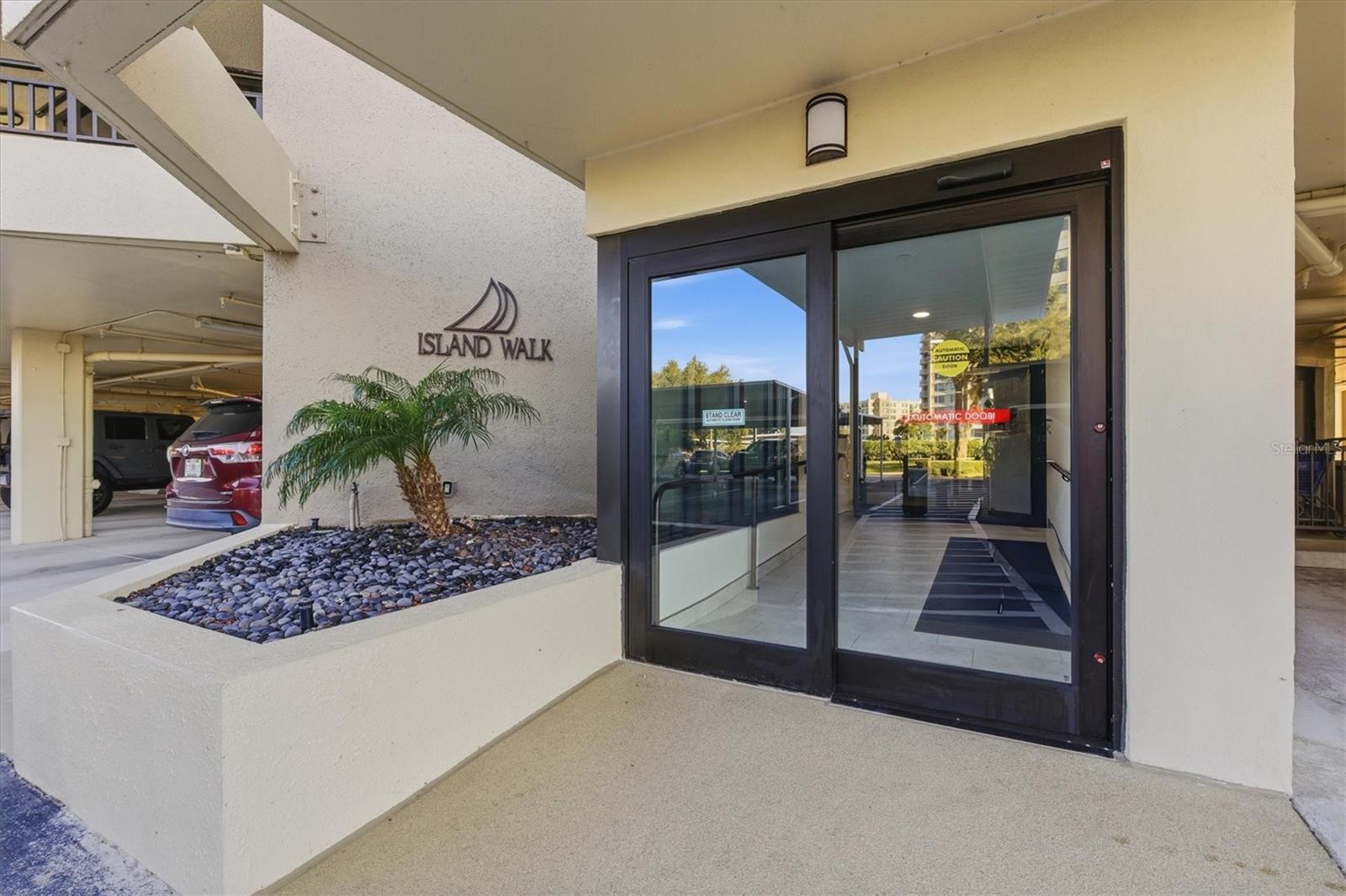 New Entrance Automatic Doors