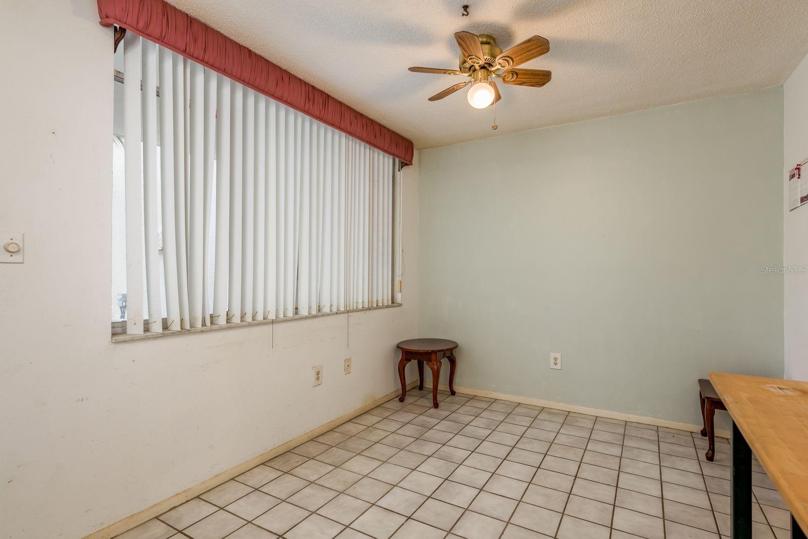 TB8450464 Property Photo