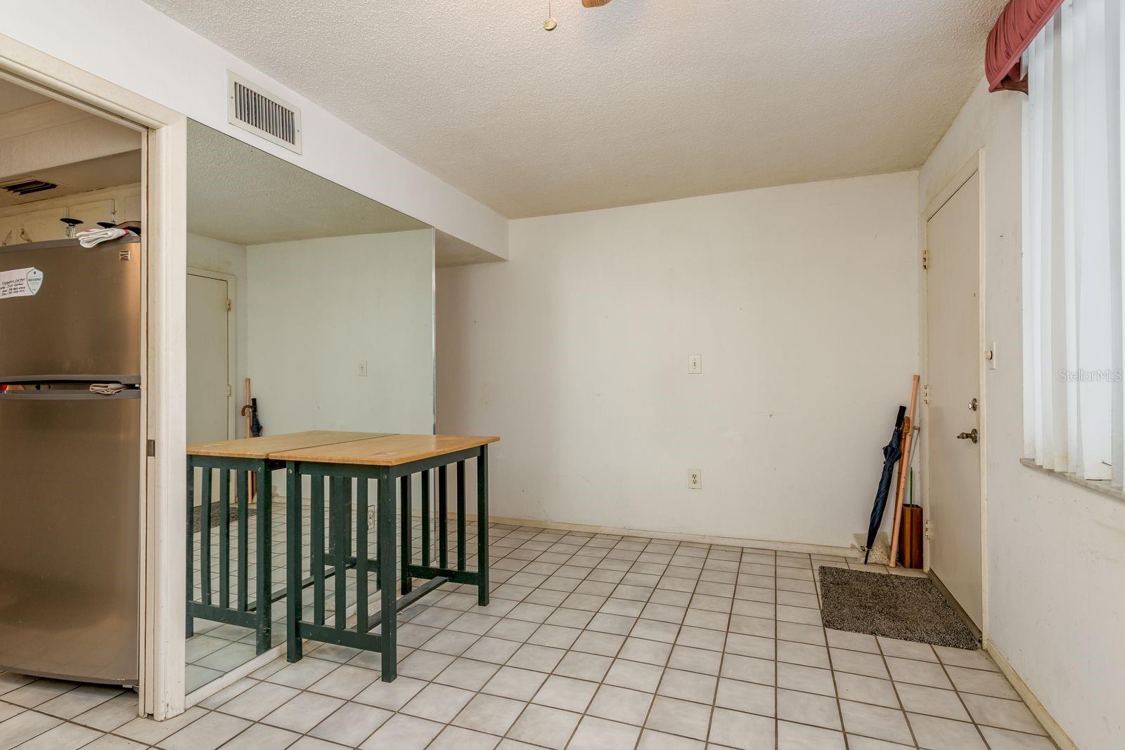 TB8450464 Property Photo