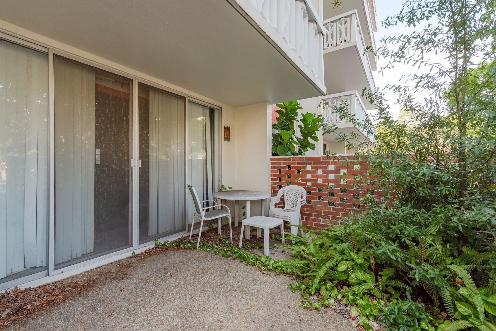 TB8450464 Property Photo