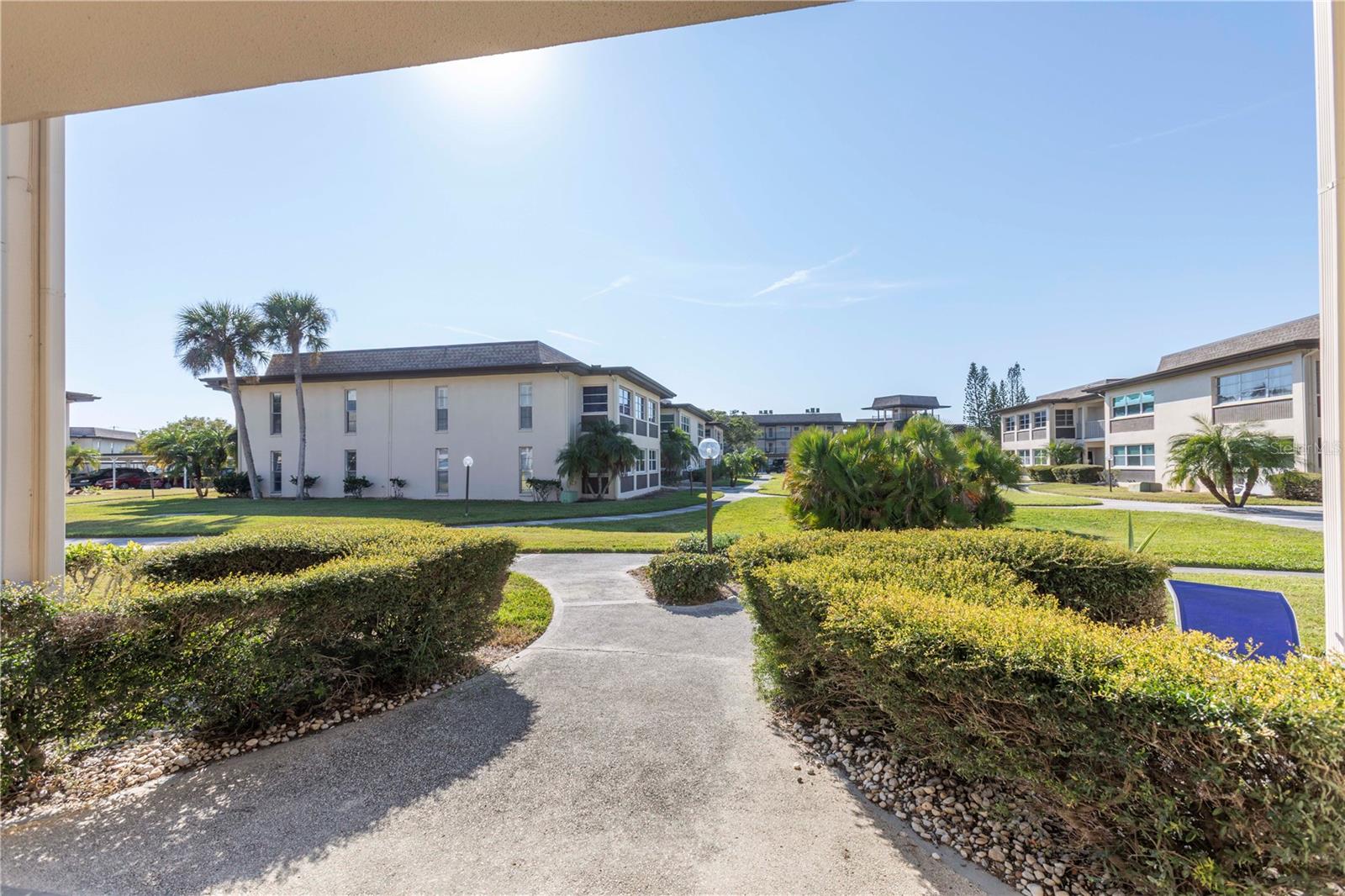 W7880940 Property Photo