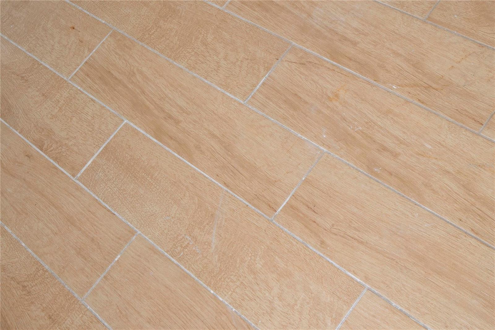 W7880940 Property Photo