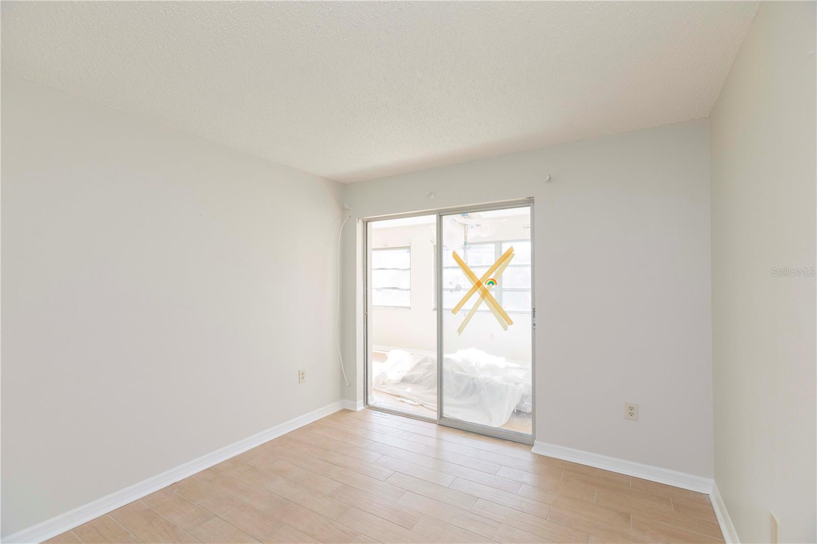 W7880940 Property Photo