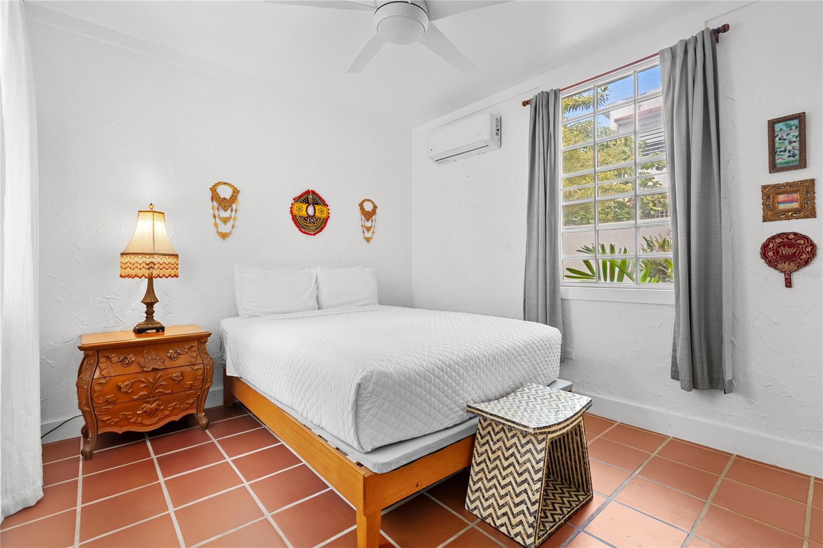 PR9117532 Property Photo