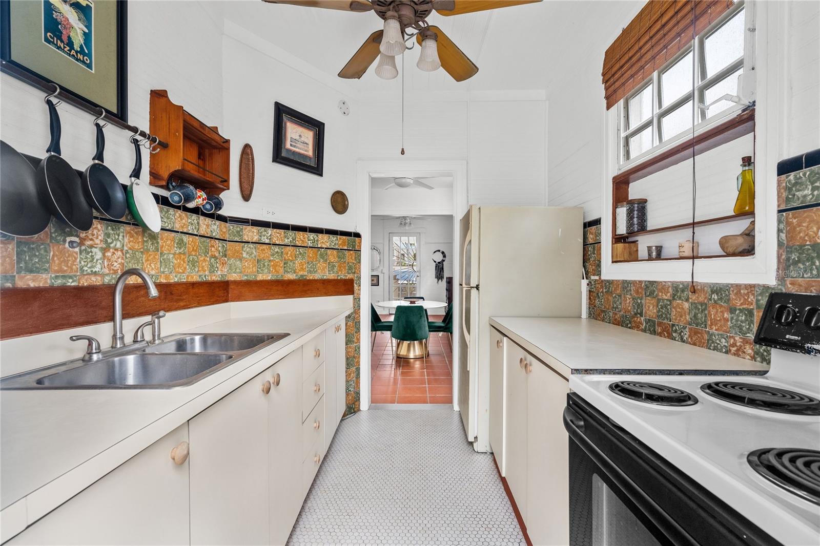 PR9117532 Property Photo