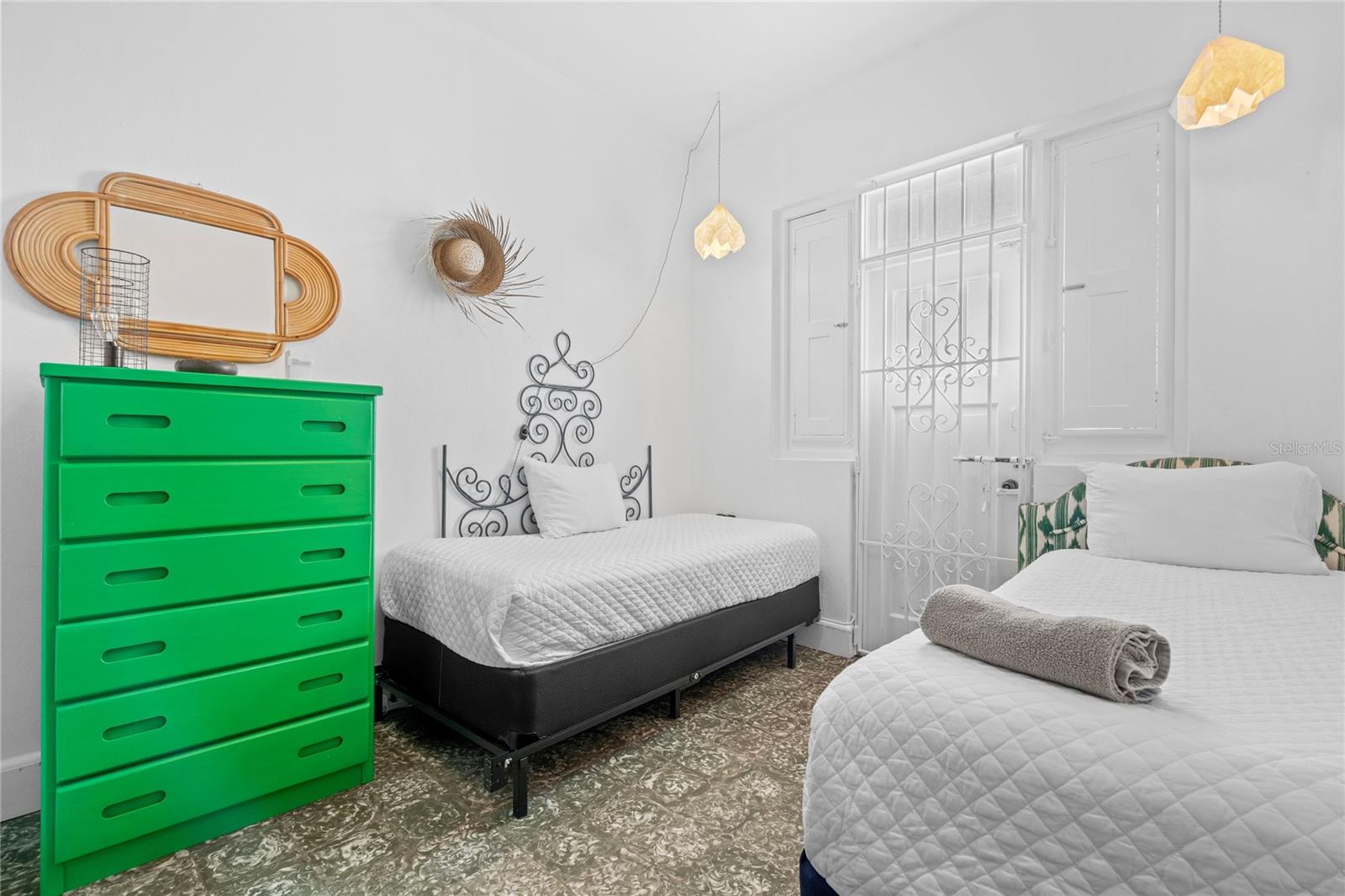 PR9117532 Property Photo