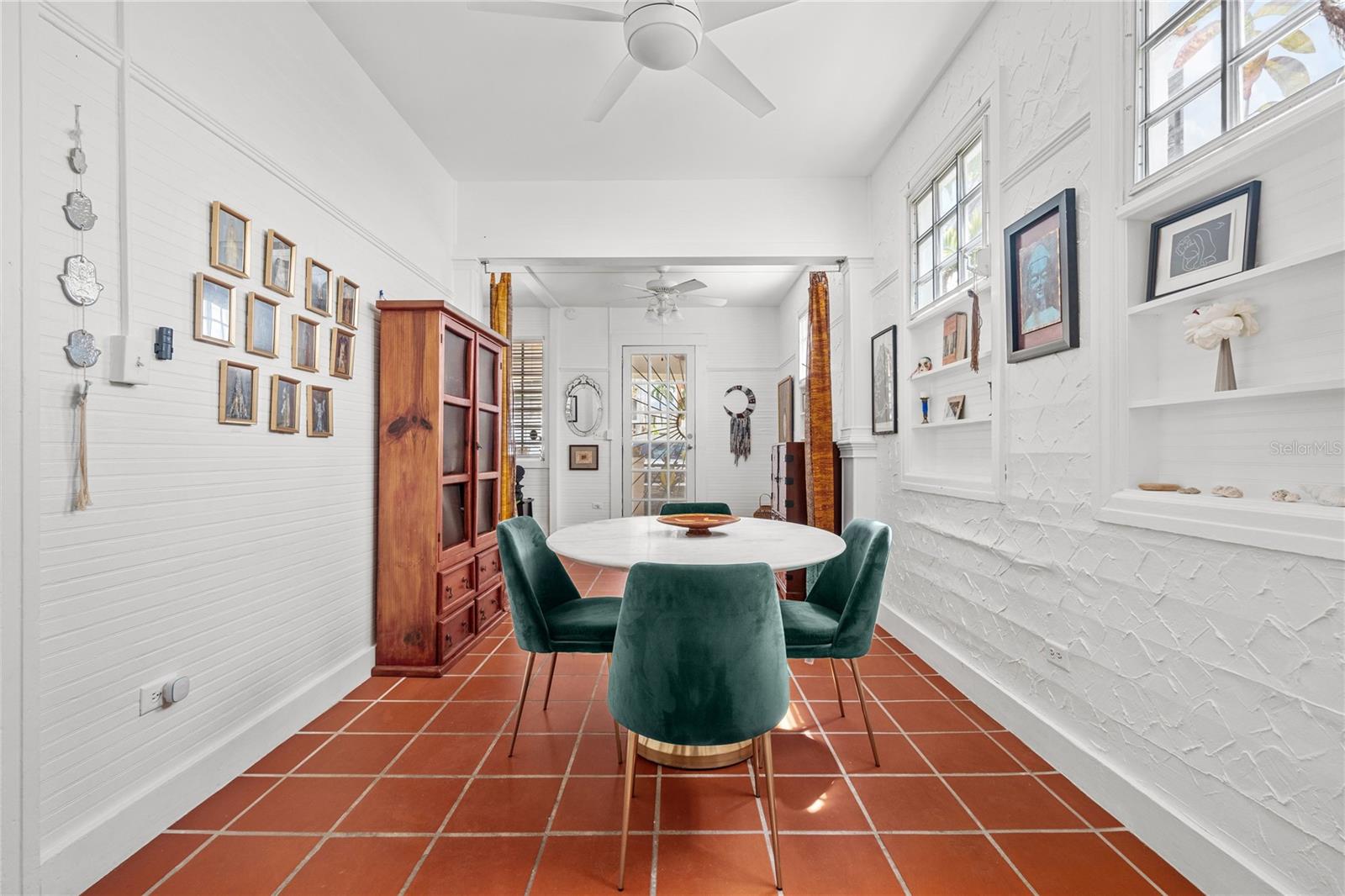 PR9117532 Property Photo