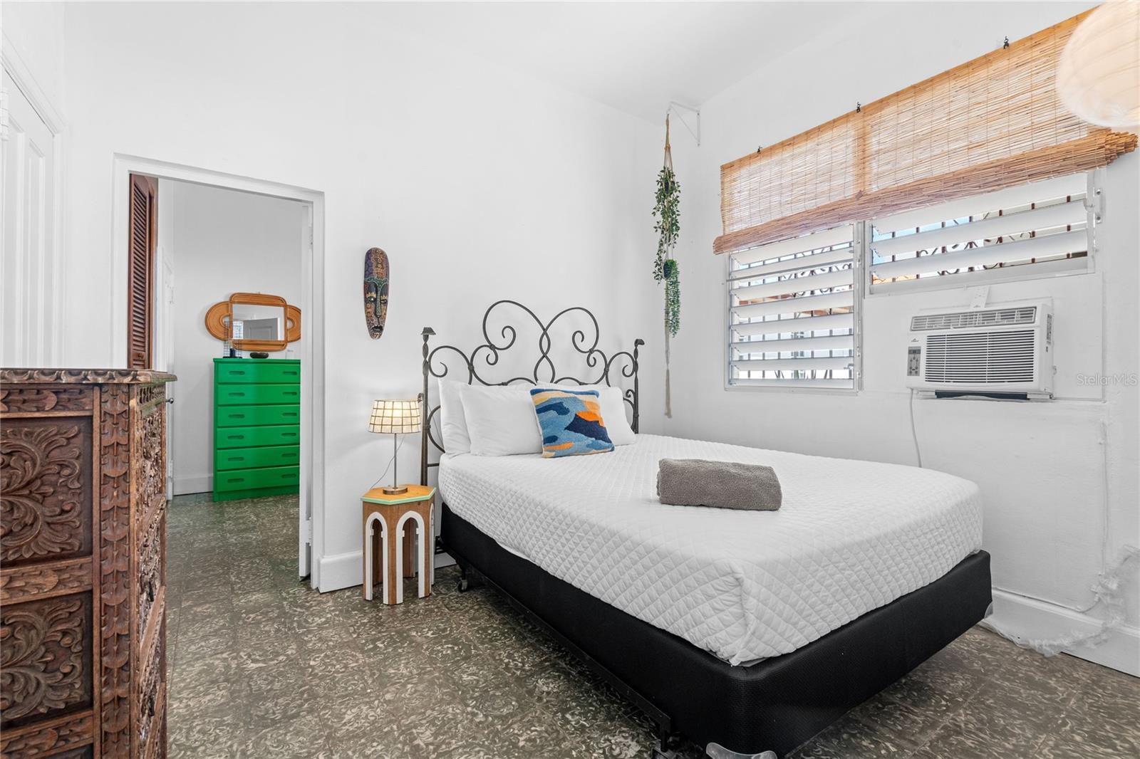 PR9117532 Property Photo