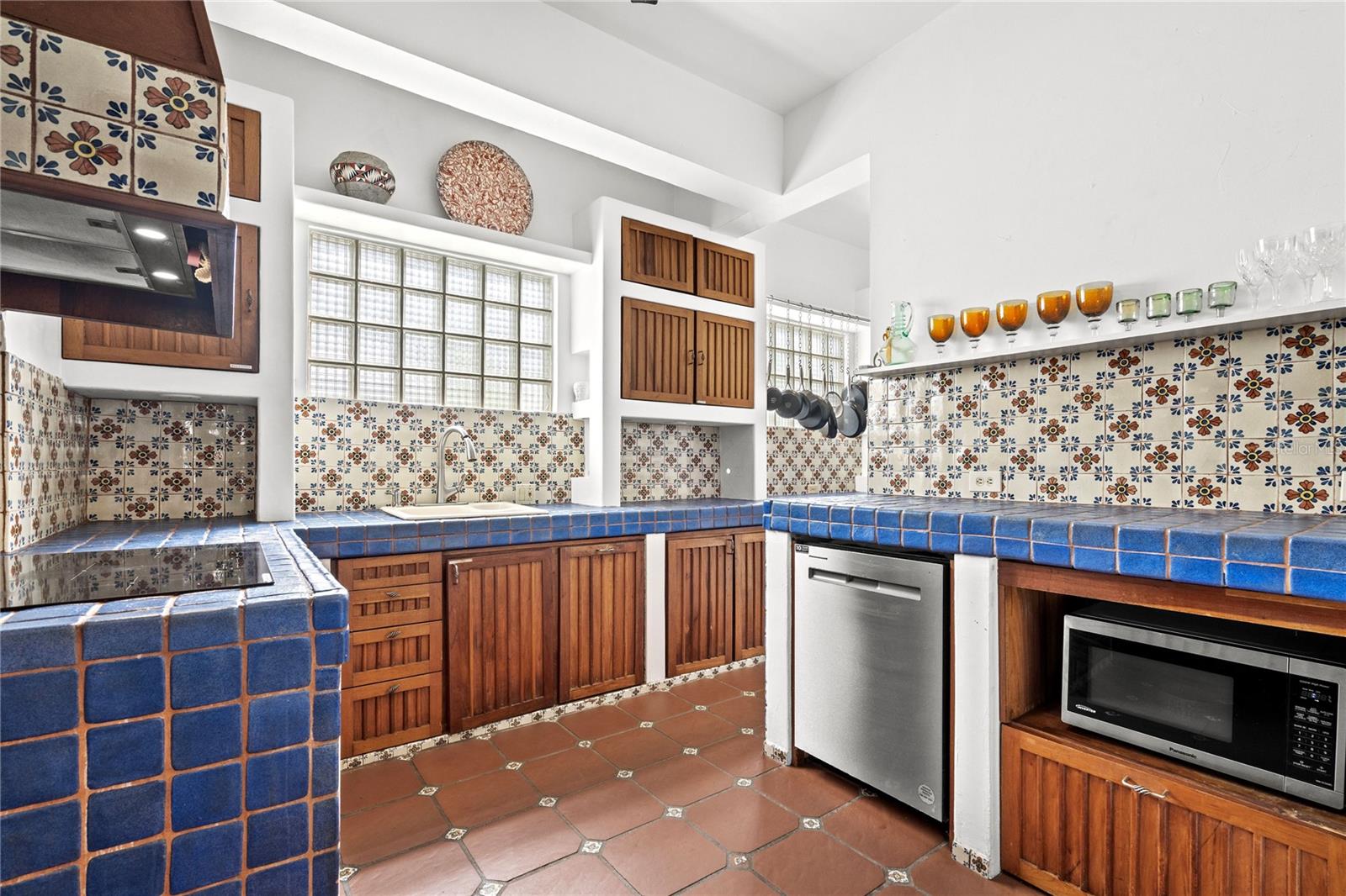 PR9117532 Property Photo