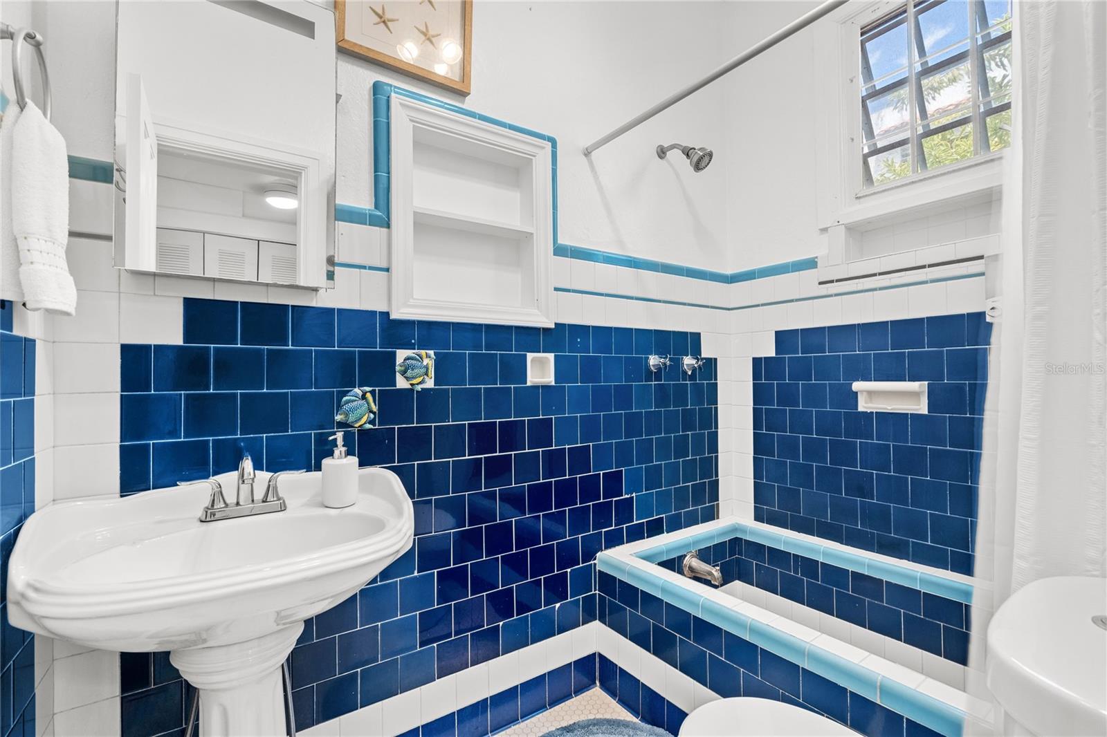 PR9117532 Property Photo