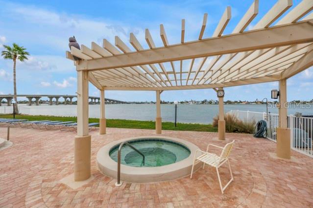6279 SUN BLVD #304, ST PETERSBURG, FL, 33715
