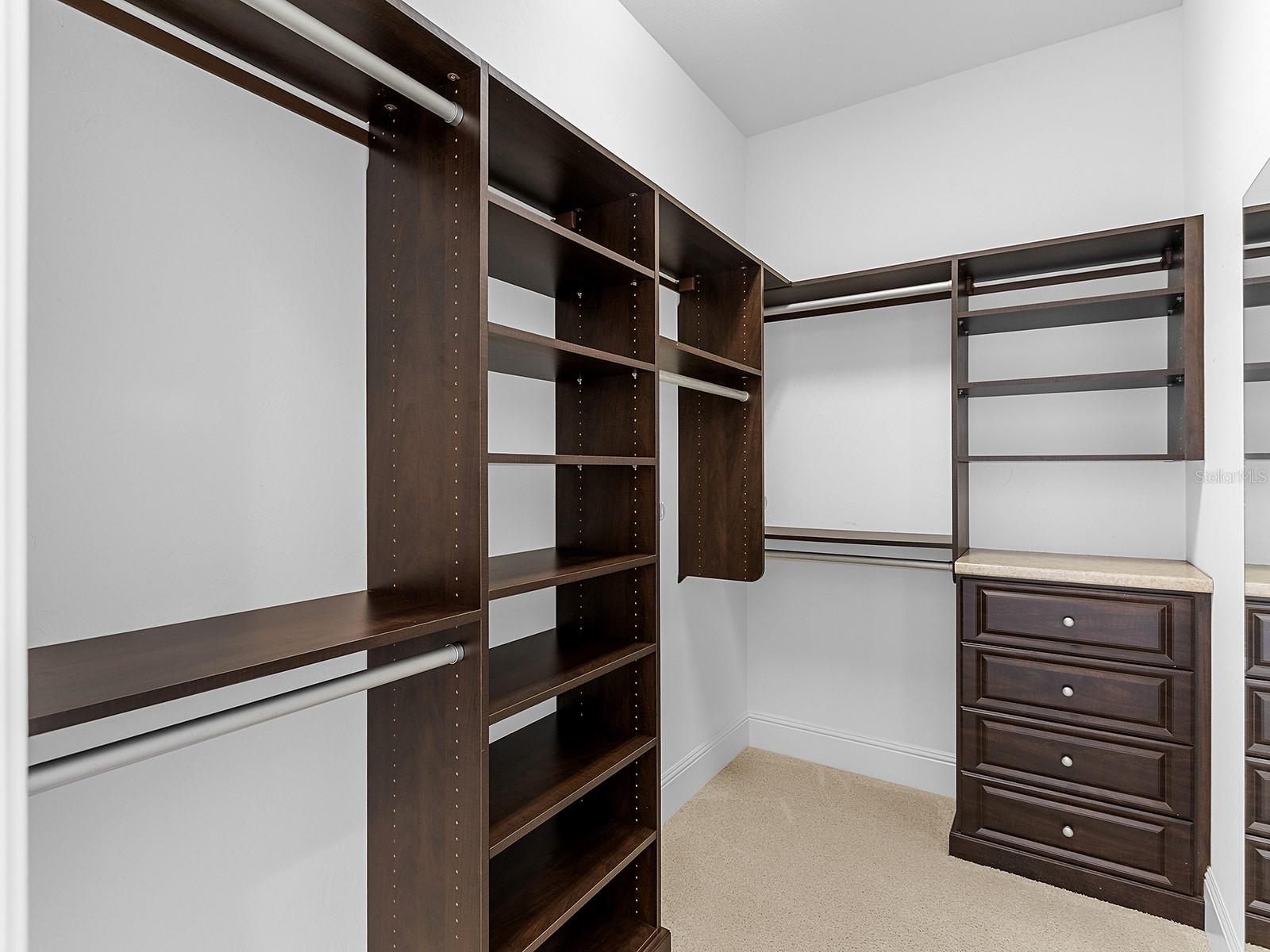 A4672950 Property Photo