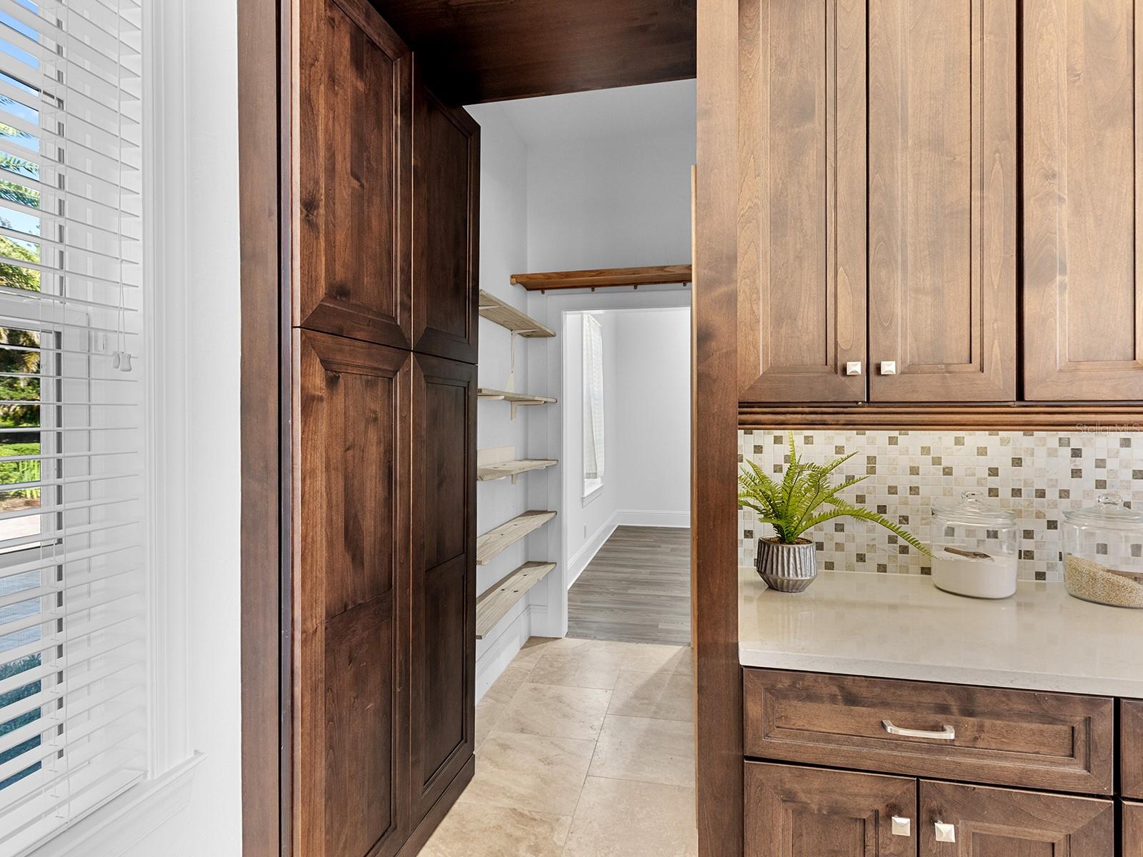 A4672950 Property Photo