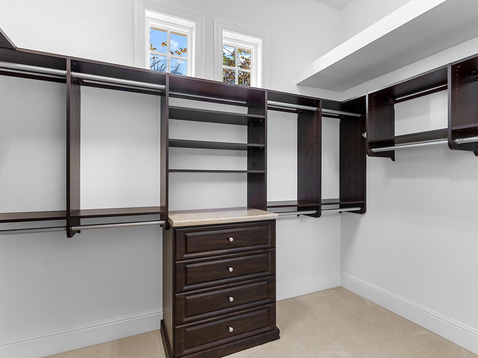 A4672950 Property Photo