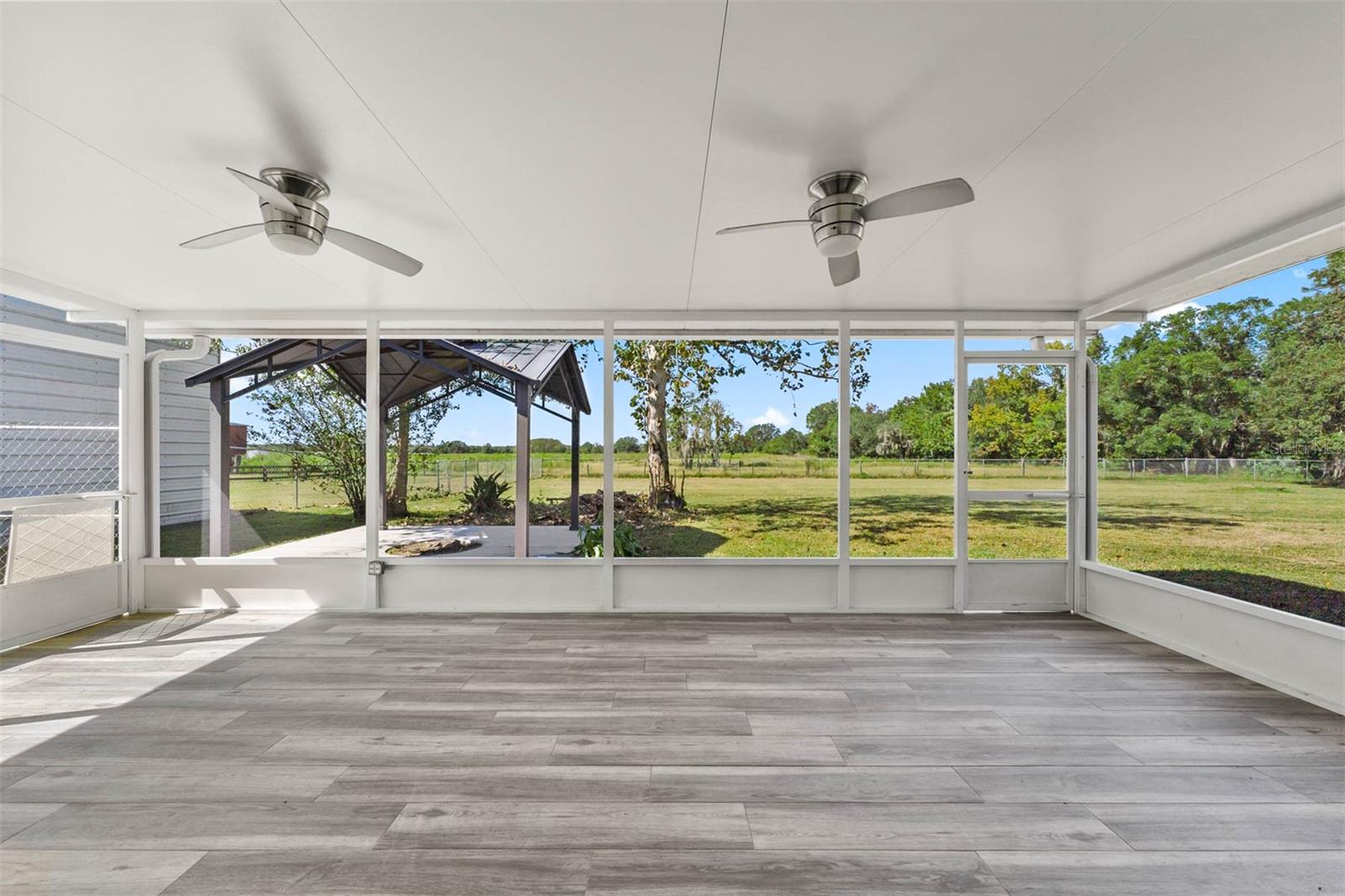 O6362527 Property Photo