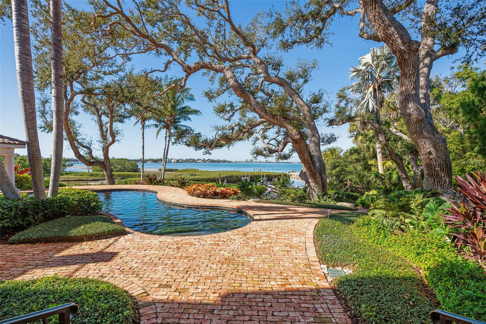 A4672971 Property Photo