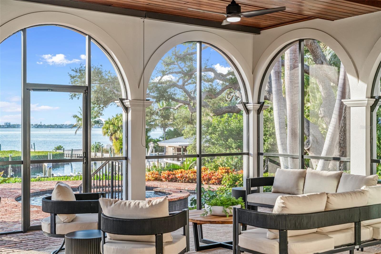 A4672971 Property Photo