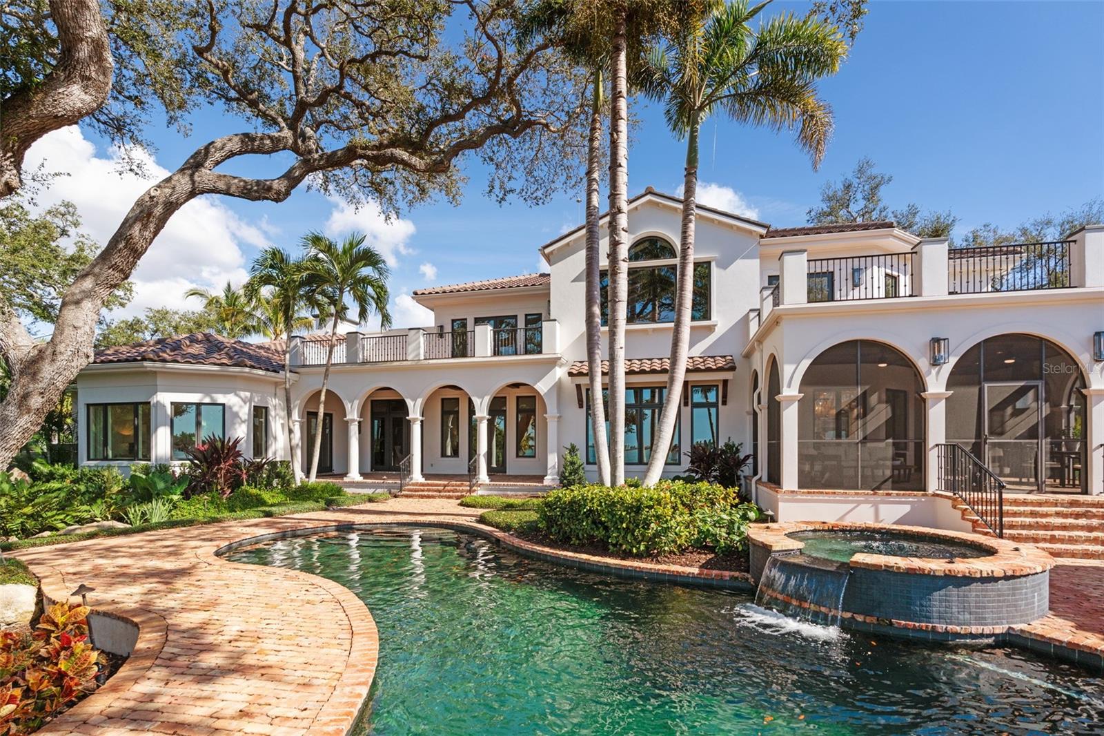 A4672971 Property Photo