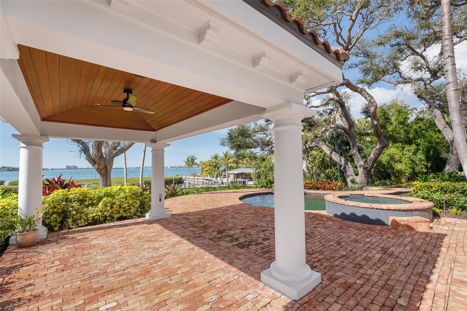 A4672971 Property Photo