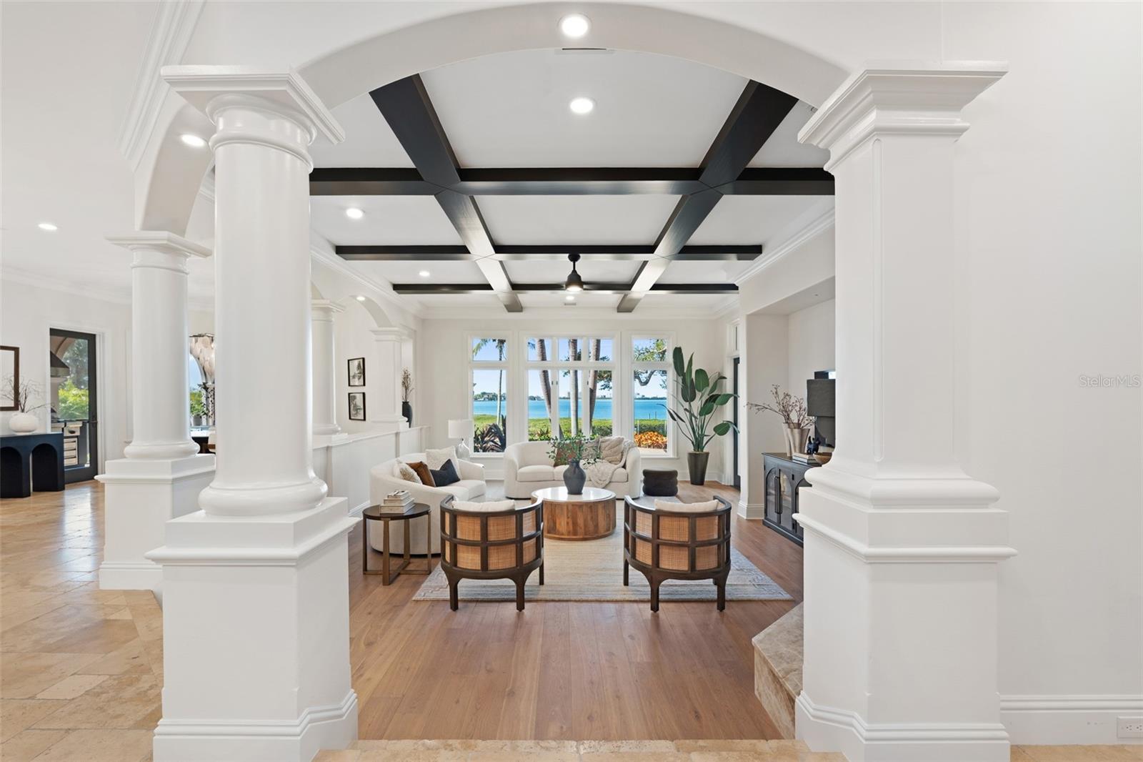 A4672971 Property Photo