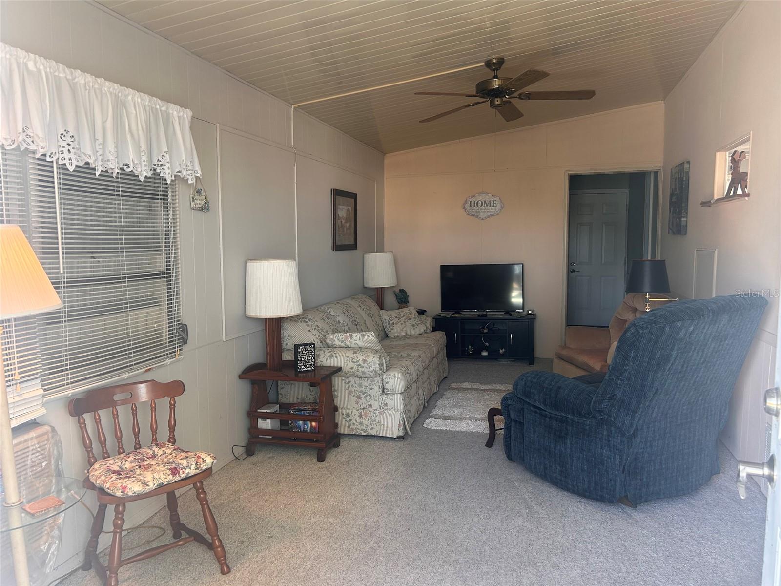 P4937108 Property Photo